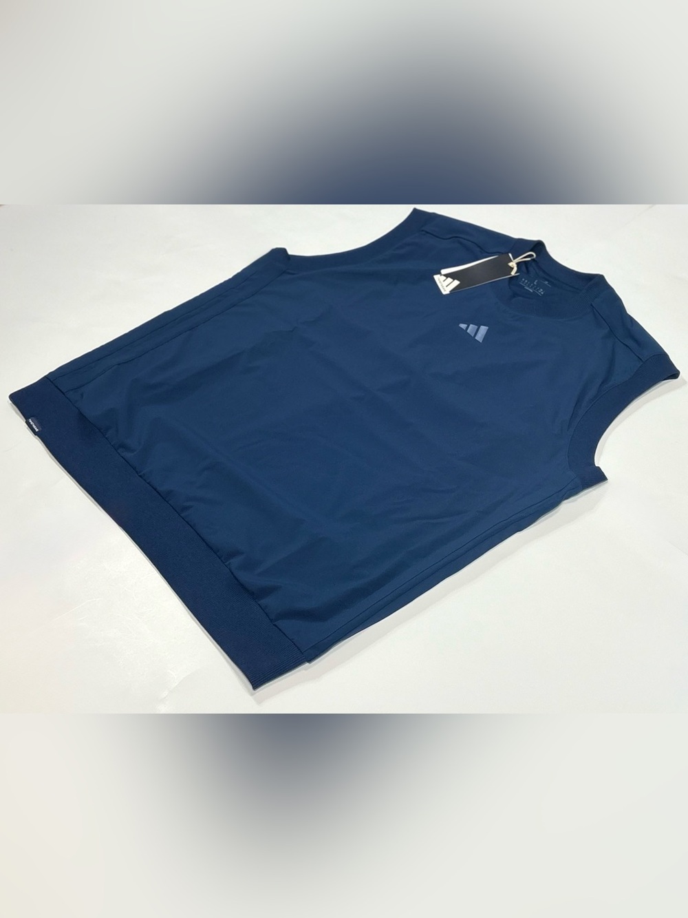 Adidas Men's Navy Beyond Twistweave Loose fit Golf Vest JY1230 size L Large NWT